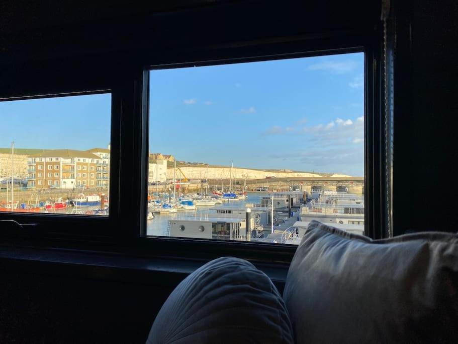 Seascape - Floating Home At Brighton Marina With Free Parking エクステリア 写真