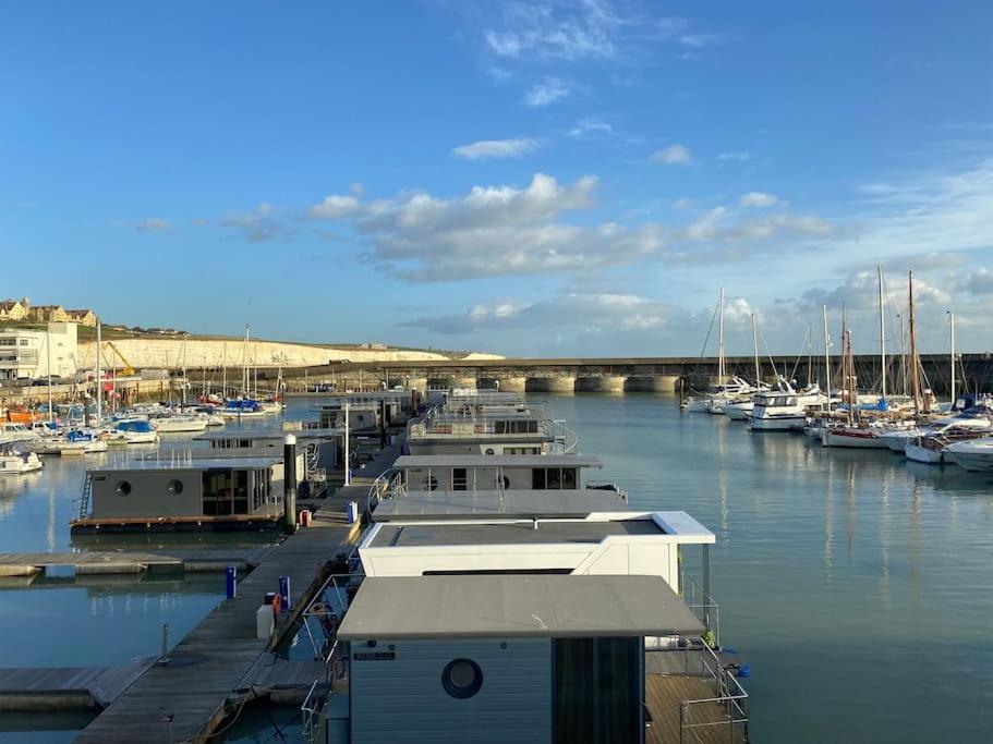 Seascape - Floating Home At Brighton Marina With Free Parking エクステリア 写真
