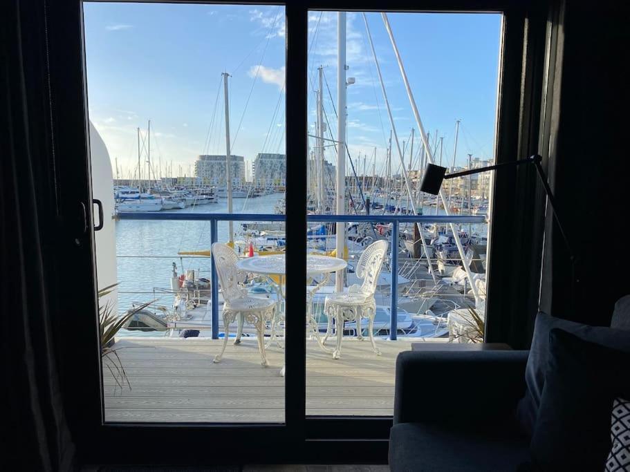 Seascape - Floating Home At Brighton Marina With Free Parking エクステリア 写真