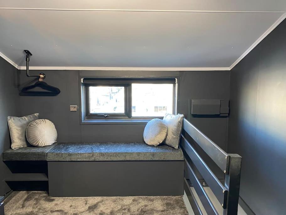 Seascape - Floating Home At Brighton Marina With Free Parking エクステリア 写真