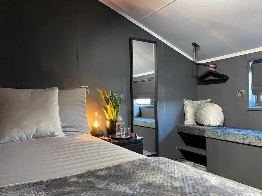 Seascape - Floating Home At Brighton Marina With Free Parking エクステリア 写真