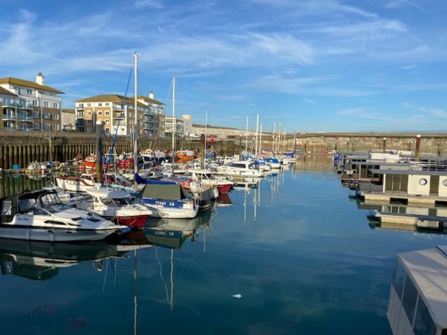 Seascape - Floating Home At Brighton Marina With Free Parking エクステリア 写真