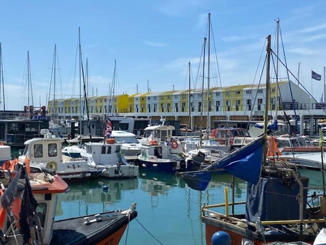 Seascape - Floating Home At Brighton Marina With Free Parking エクステリア 写真
